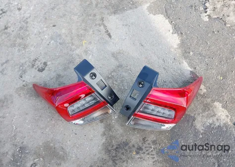 2018 Subaru Crosstrek 2.0I Premium from USA, damaged, VIN JF2GTADC2JH317170